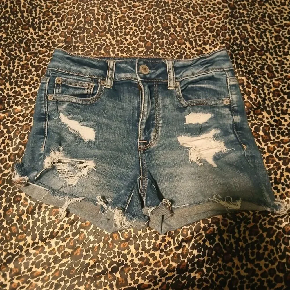 American Eagle Hi-Rise Shortie Distressed Denim Shorts size 4